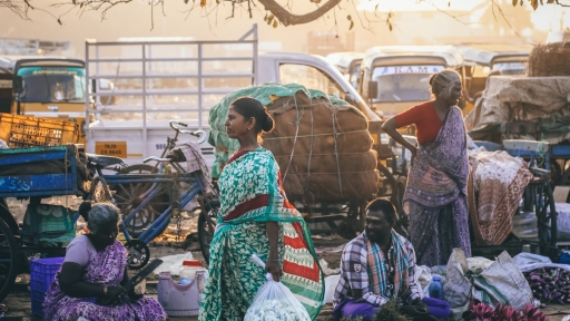 «Coronavírus, urina de vaca e propaganda de Hindutva» by Amit Singh
